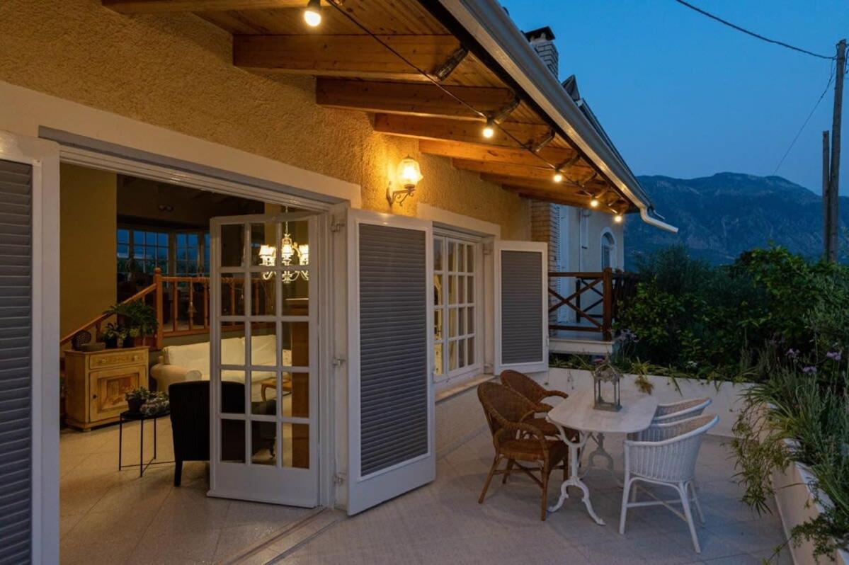 Serene Seaside Bliss - Lush & Secluded Garden Oasis كالاماتا المظهر الخارجي الصورة